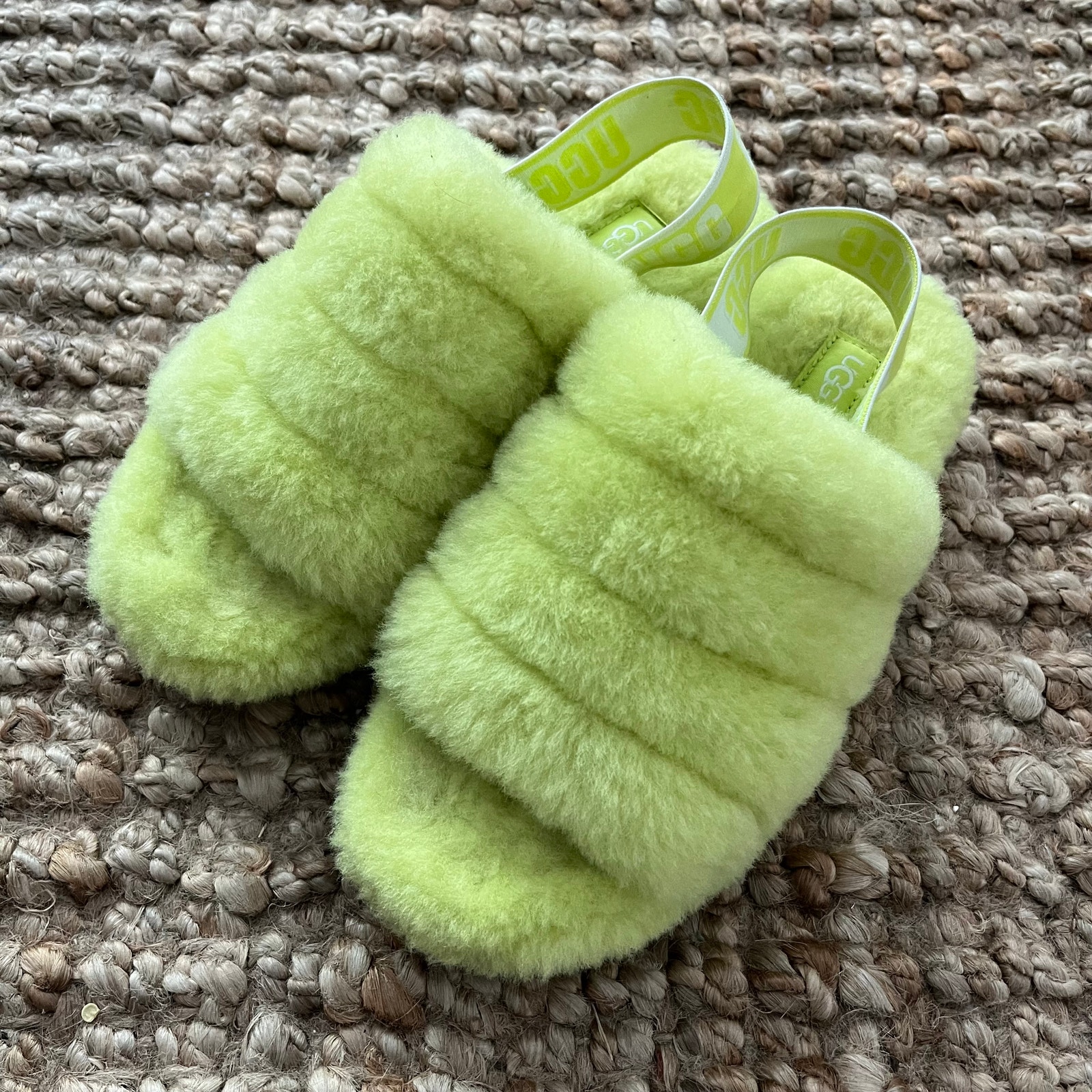 Ugg Fluff Yeah Slide Neon Green Shearling Slippers Women's Us 6 Eu 37 Nwob — image 2 of 8
